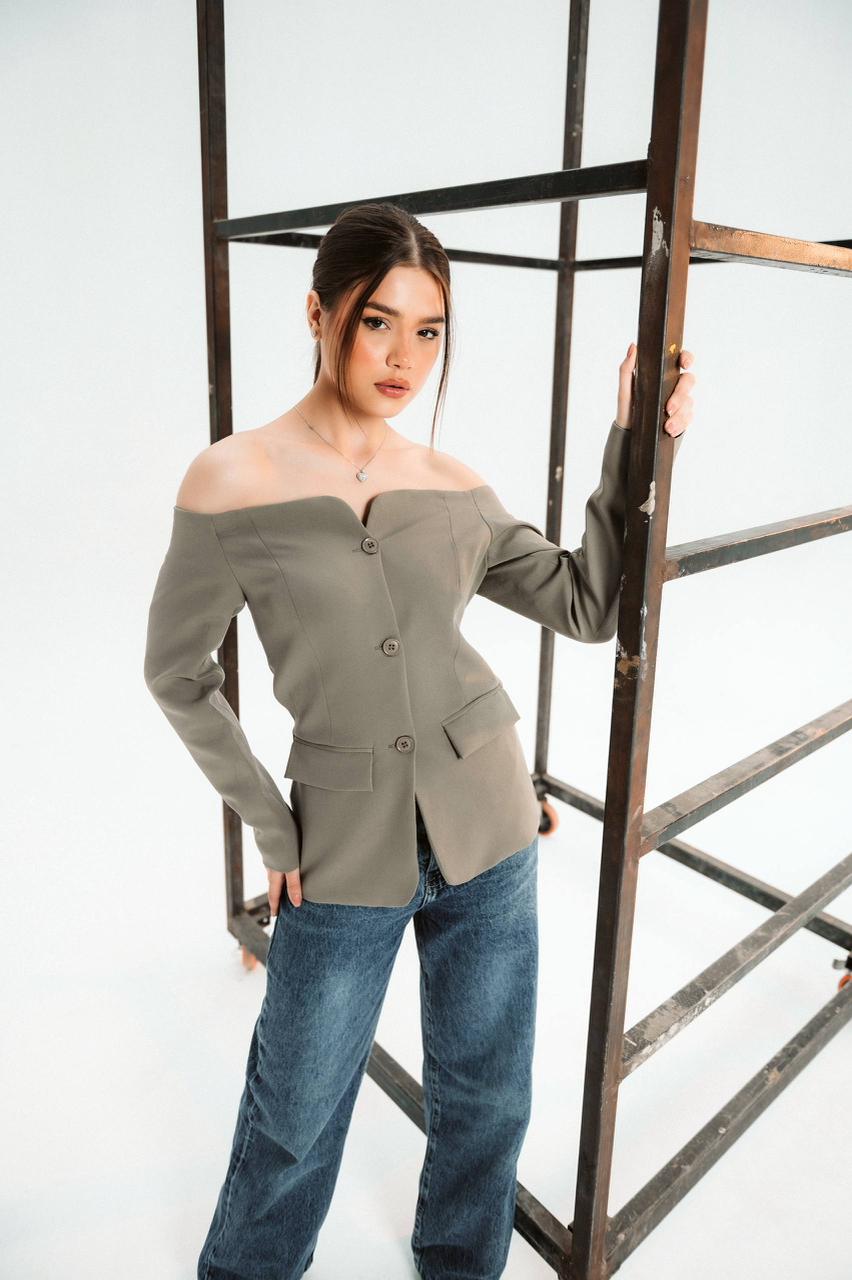 Off-Shoulder blazer